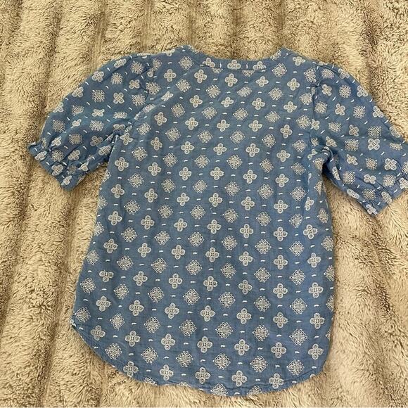 Talbots Dancing Flowers Embroidered Blue Costal Blouse - Picture 4 of 6